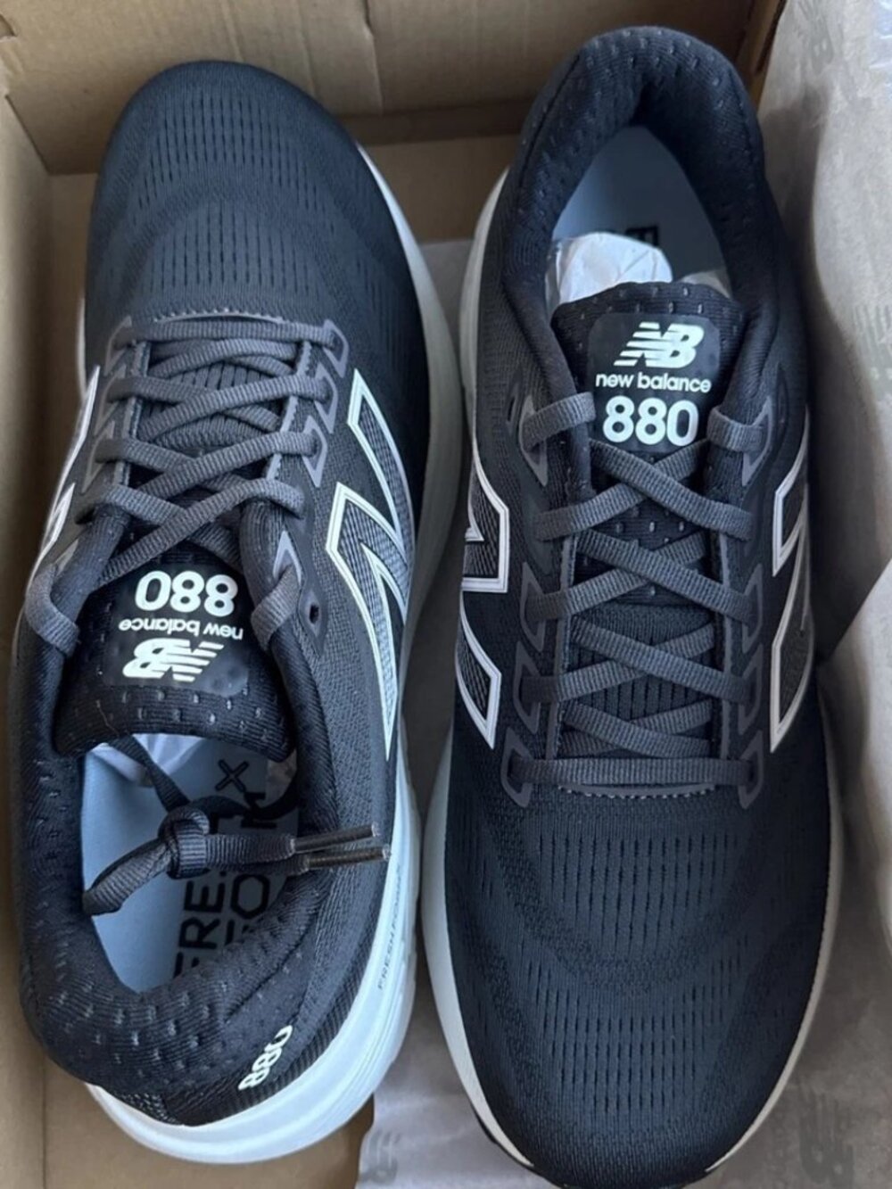 New Balance 880 Black Size 10 Men